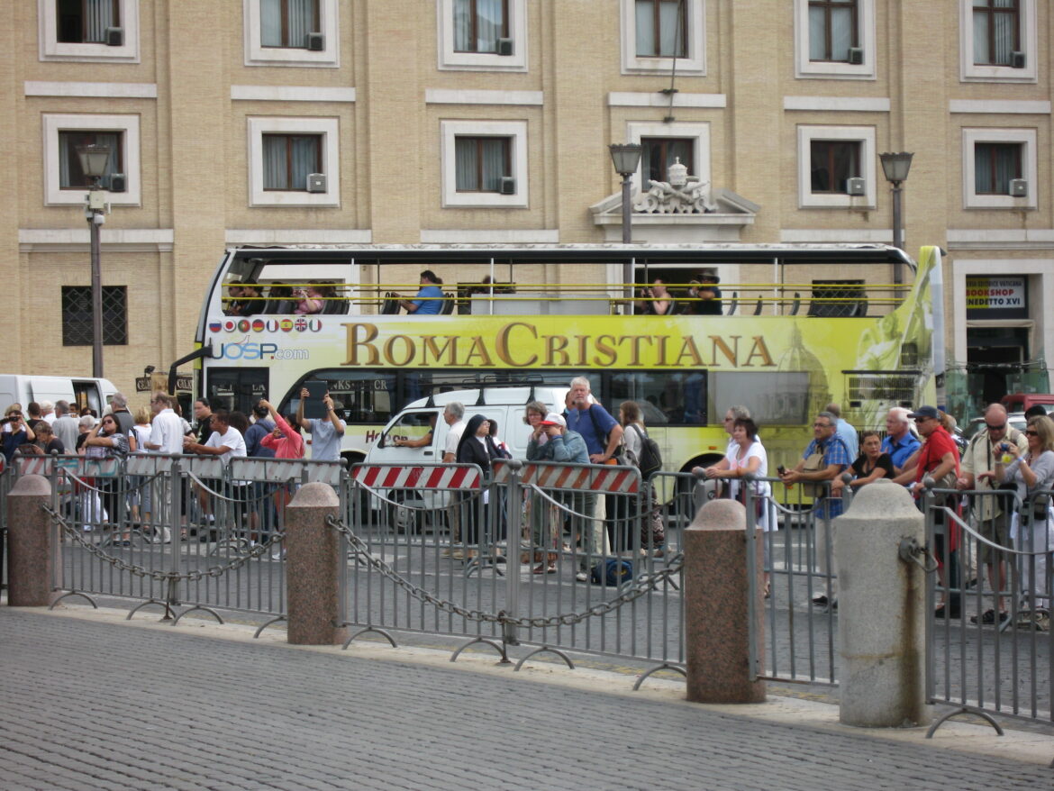 Roma Cristiana tours are specialized in religious tours