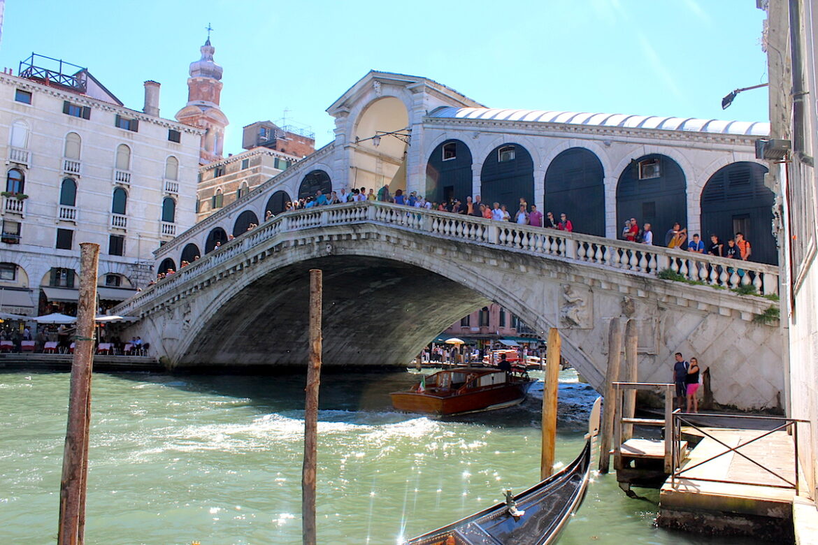 The Rialto Bridge Venice Italy The Rialto Bridge Venice Italy